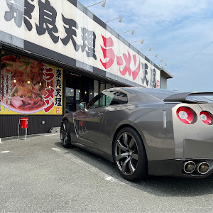 NISSAN GT-R R35