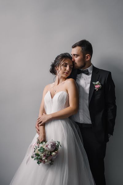 Wedding photographer Alena Kochneva (helenkochneva). Photo of 2 April 2022