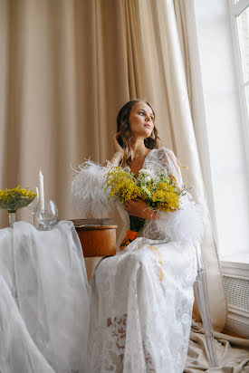 Fotografo di matrimoni Lyubov Volokhova (l-volokhova). Foto del 8 aprile 2020