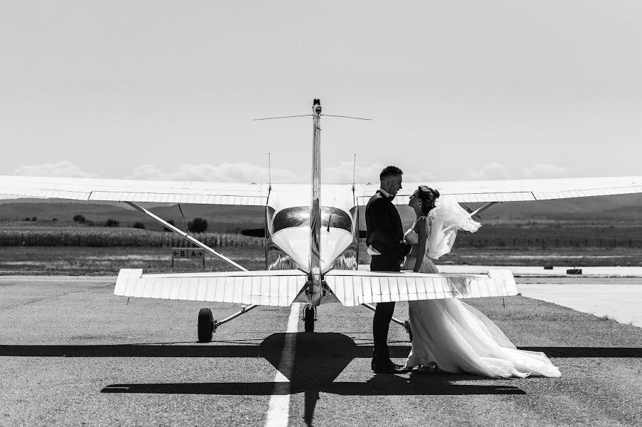 Fotógrafo de casamento Simon Varterian (svstudio). Foto de 7 de fevereiro 2019