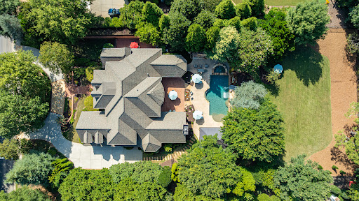 House with pool and garden 2