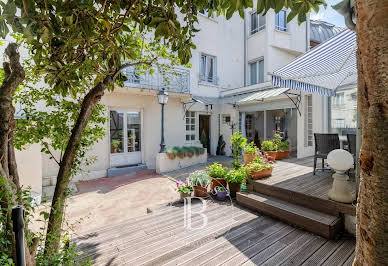 Maison avec jardin et terrasse 2