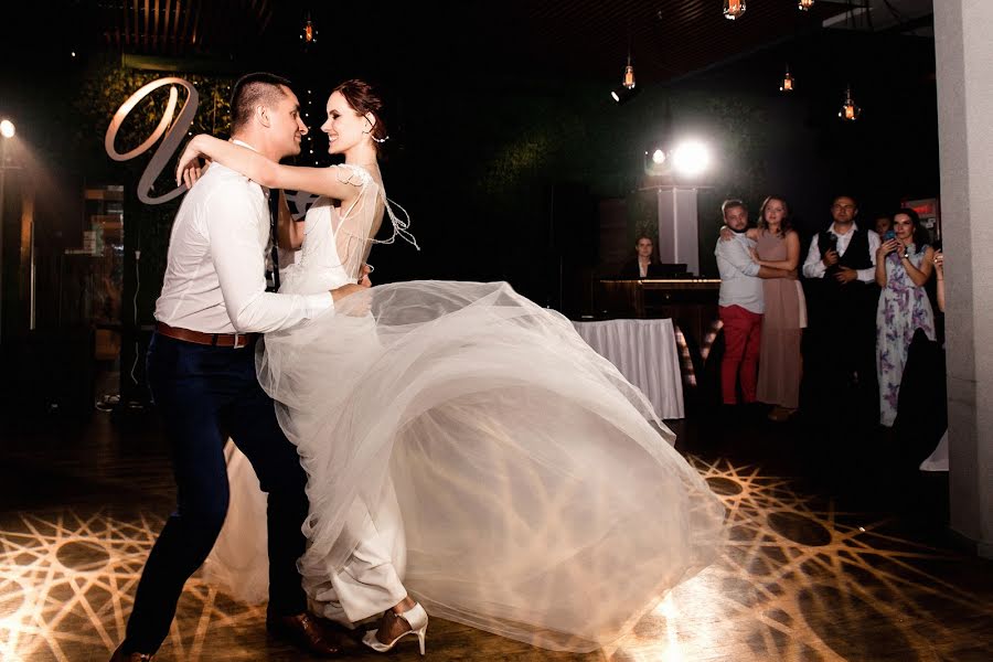 Wedding photographer Natasha Fedoseeva (samullllee). Photo of 18 February 2019