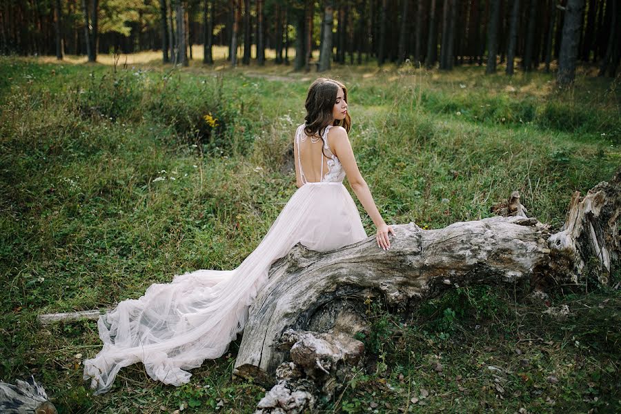 Fotógrafo de casamento Asya Galaktionova (asyagalaktionov). Foto de 16 de setembro 2018