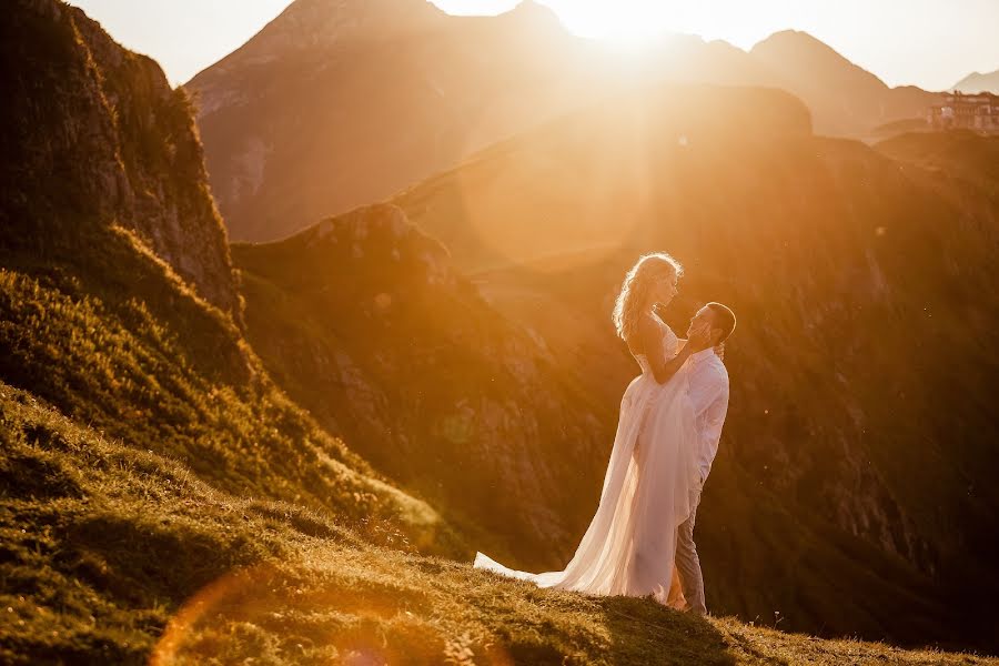 Fotografo di matrimoni Darya Andrianova (monoliza). Foto del 10 aprile 2021