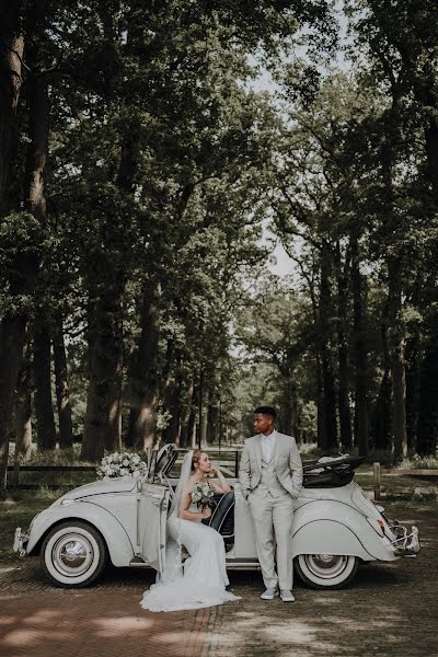 Fotógrafo de casamento Merle Von Alten-Reuss (sl8rpgm). Foto de 13 de julho 2021