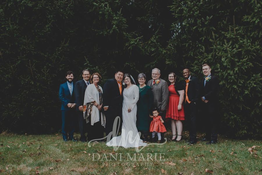 Fotógrafo de bodas Dani Marie (danimarie1). Foto del 30 de diciembre 2019