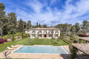 villa à Mougins (06)