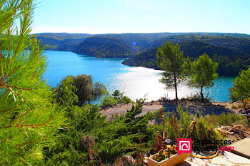 maison à Esparron-de-Verdon (04)