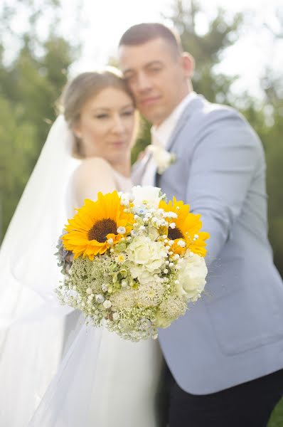 Fotografo di matrimoni Péter Bem (bpeefoto). Foto del 27 agosto 2018