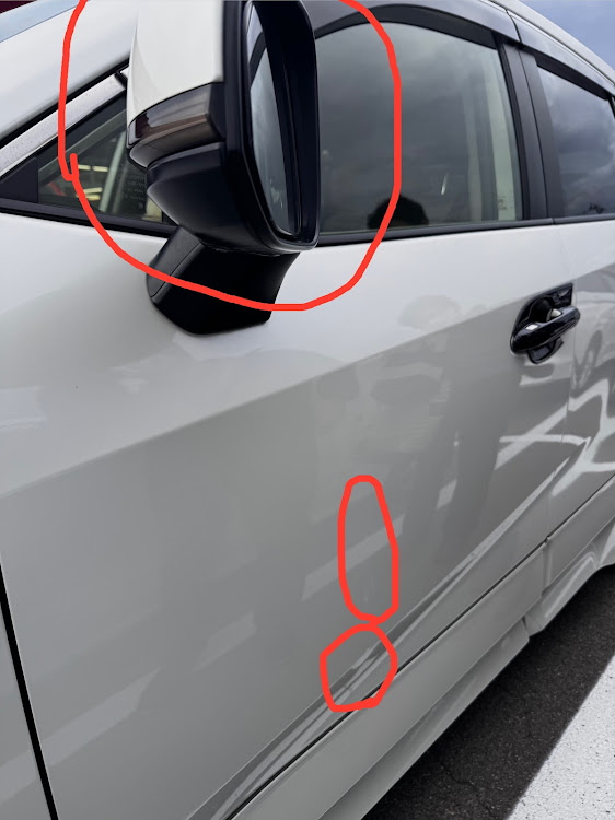 RAV4の50RAV4・ハイブリッドG・洗車・ホイール交換・ドアパンチに関するカスタム事例の投稿画像7枚目