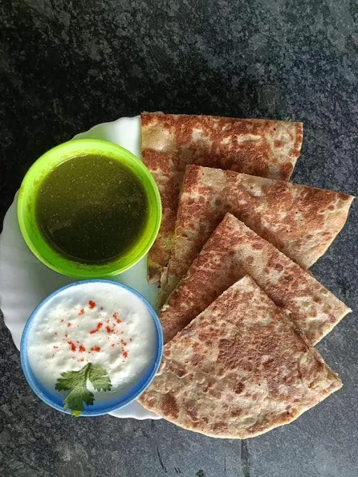 1 Paneer Paratha [Serves 1]