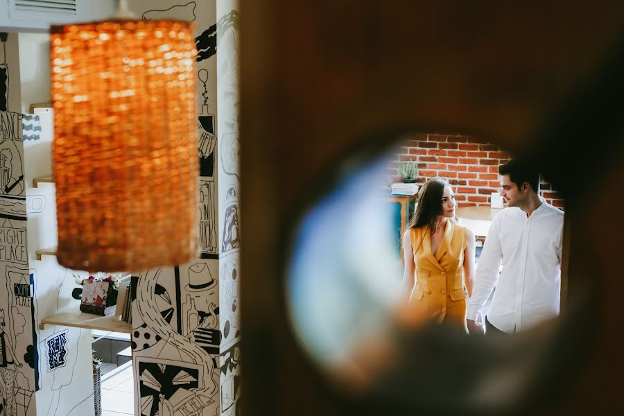 Fotografo di matrimoni Cristina And Filip (youngcreative). Foto del 29 aprile 2019