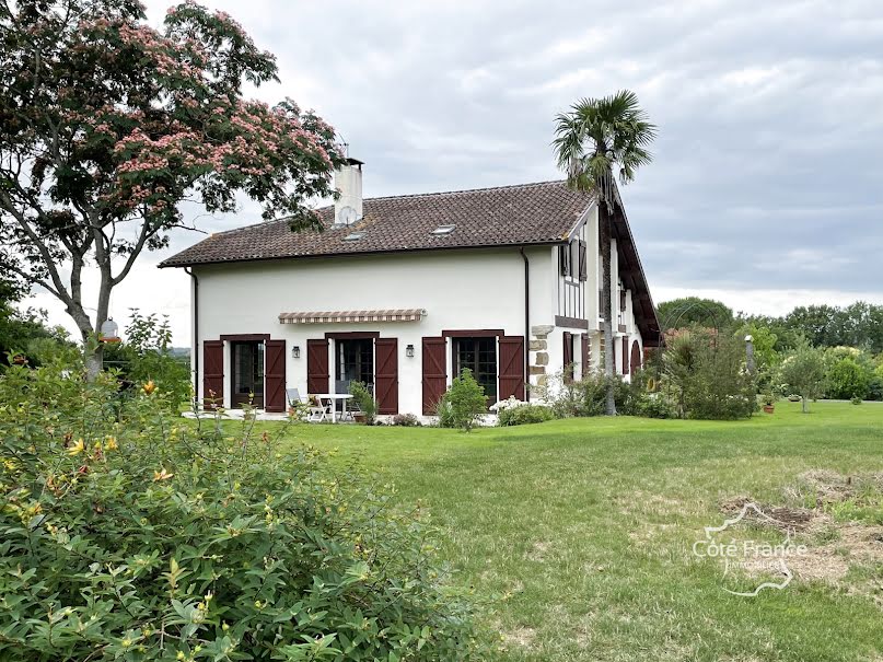 Vente villa 7 pièces 186.61 m² à Salies-de-bearn (64270), 695 000 €