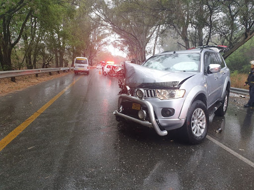 The drivers of two cars involved in an early morning head-on collision near Lanseria airport escaped with minor injuries.