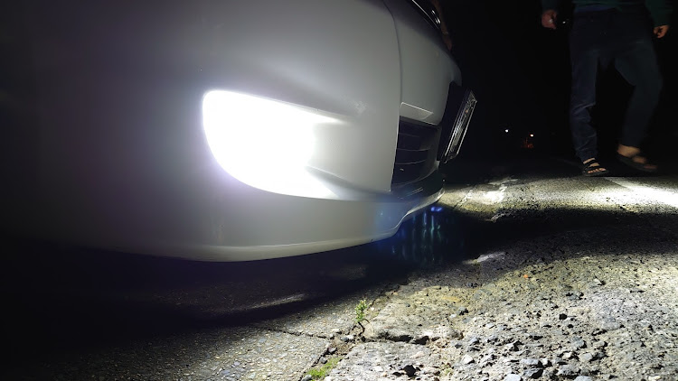 ウィッシュのここのもつ煮格別で美味しい・ドライブ・秋の気配・車高詐欺に関するカスタム事例の投稿画像1枚目