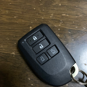 ハイエースバン TRH200V