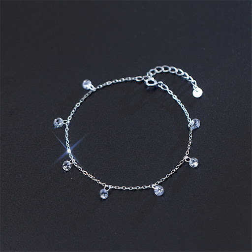 Title 1, Girls sweet and fashionable silver rhinestone ...