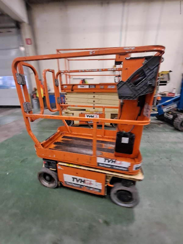 Picture of a JLG 1230ES