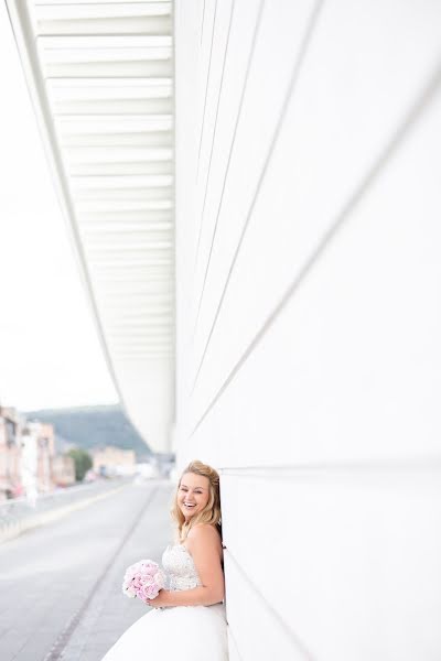 Fotografo di matrimoni Tanya Hollanders (tanyarybalko). Foto del 13 luglio 2021