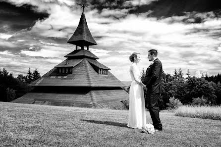 Fotógrafo de casamento Ludvík Danek (ludvik). Foto de 2 de abril 2019