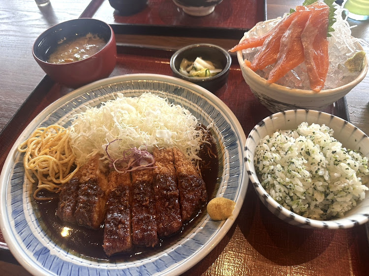 ハイエースバンの父娘コラボ・いつもいいね＆コメントありがとうございますに関するカスタム事例の投稿画像13枚目