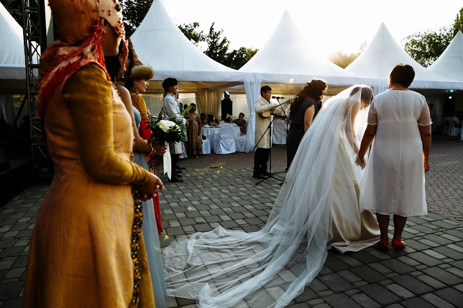 Photographe de mariage Dasha Kopylova (dashkinn). Photo du 11 décembre 2018