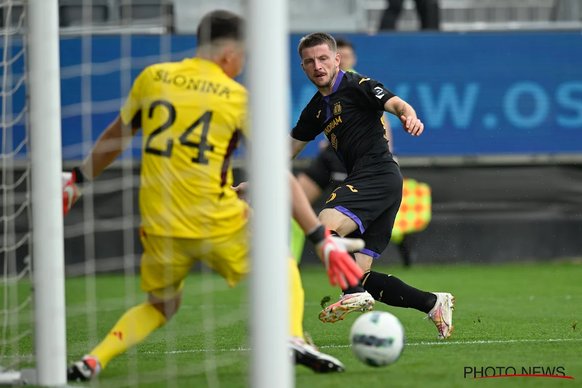 Een primeur? Anderlecht-jonkie zowel in Eupen als Brussel op de bank... op één avond