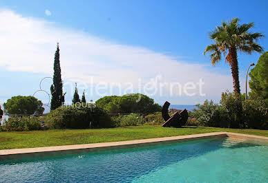 House with pool and terrace 5