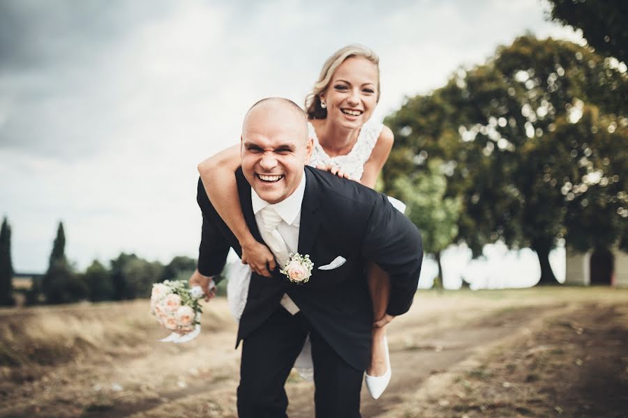 Fotógrafo de bodas Marek Martinek (martinekmarek). Foto del 9 de mayo 2019