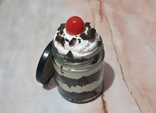 Black Forest Jar Cake