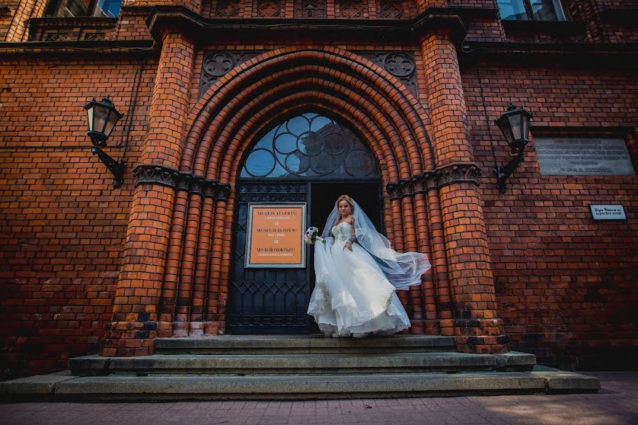 Fotógrafo de casamento Mila Osipova (delfina). Foto de 2 de dezembro 2018