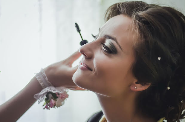 Fotografo di matrimoni Olga Kulakova (kulakova). Foto del 13 febbraio 2016