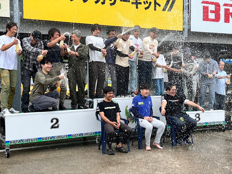メガーヌ ハッチバックの伊勢神宮・熊野古道・伊勢うどん・CRR幸田に関するカスタム事例の投稿画像10枚目