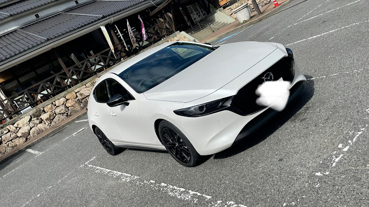 MAZDA3のたかとんさんが投稿したカスタム事例の投稿画像4枚目