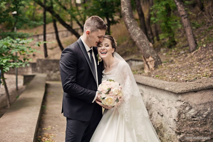 Wedding photographer Nadezhda Vnukova (vnukova). Photo of 17 August 2017