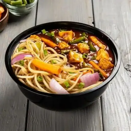 Kung Pao Paneer Schezwan Noodles Bowl