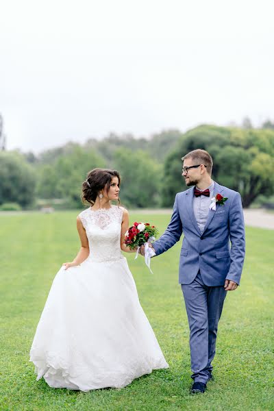 Fotógrafo de casamento Anna Belova (annabelova). Foto de 8 de janeiro 2017