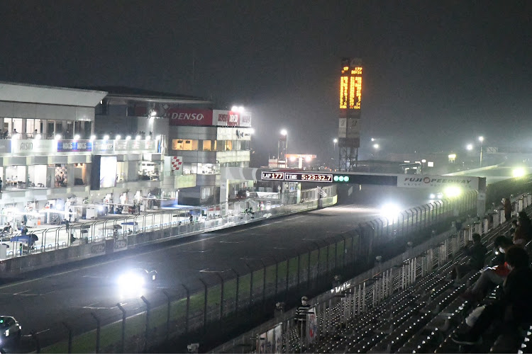tatsuさんが投稿した耐久レース・スーパー耐久レース・富士スピードウェイ・梅雨の中休み・梅雨の晴れ間に関するカスタム事例の投稿画像12枚目