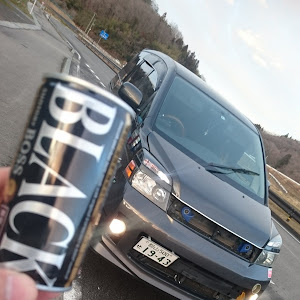 ヴォクシー AZR60G
