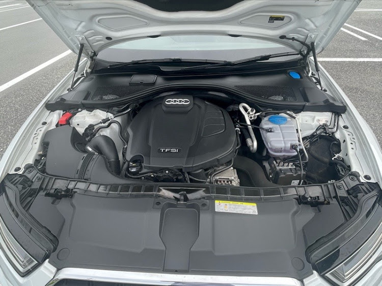 A6 アバントのアウディA6アバント・ウォーターポンプ交換・サーモスタット交換・オーバーヒート対策・冷却水漏れに関するカスタム事例の投稿画像8枚目
