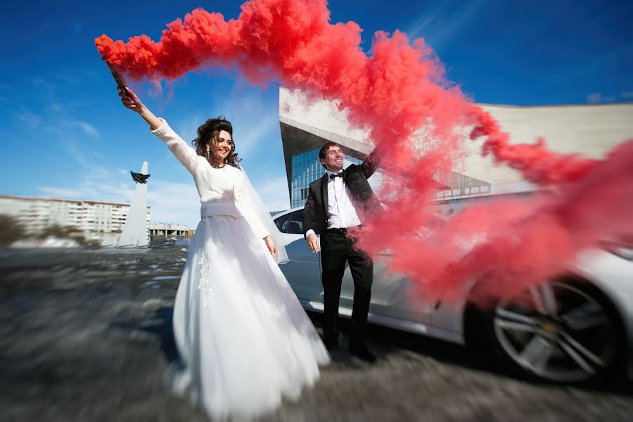 Fotógrafo de casamento Aleksandr Bobkov (bobkov). Foto de 19 de março 2017