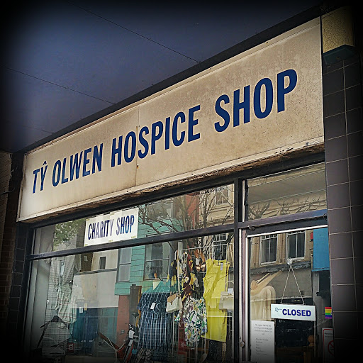 Ty Olwen Charity Shop 