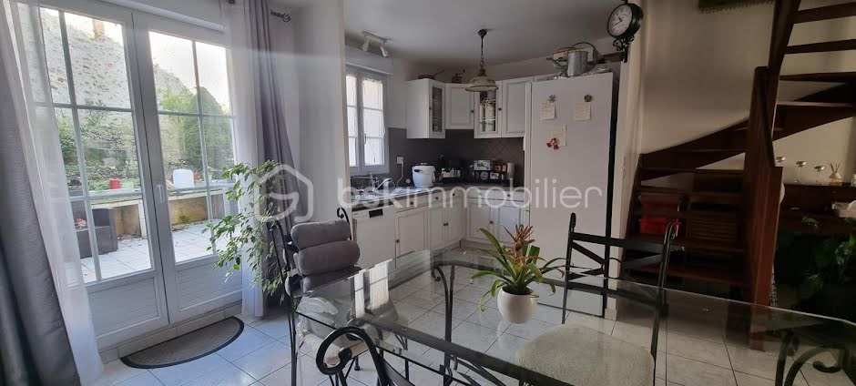 Vente appartement 4 pièces 88 m² à Saint-Pierre-du-Perray (91280), 269 000 €