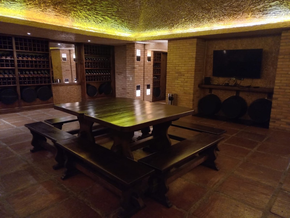 Apartamento En Arriendo - Los Rosales, Bogota