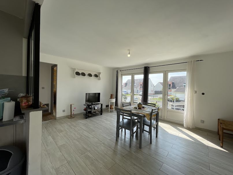 Vente maison 3 pièces 55 m² à Ham (80400), 116 000 €