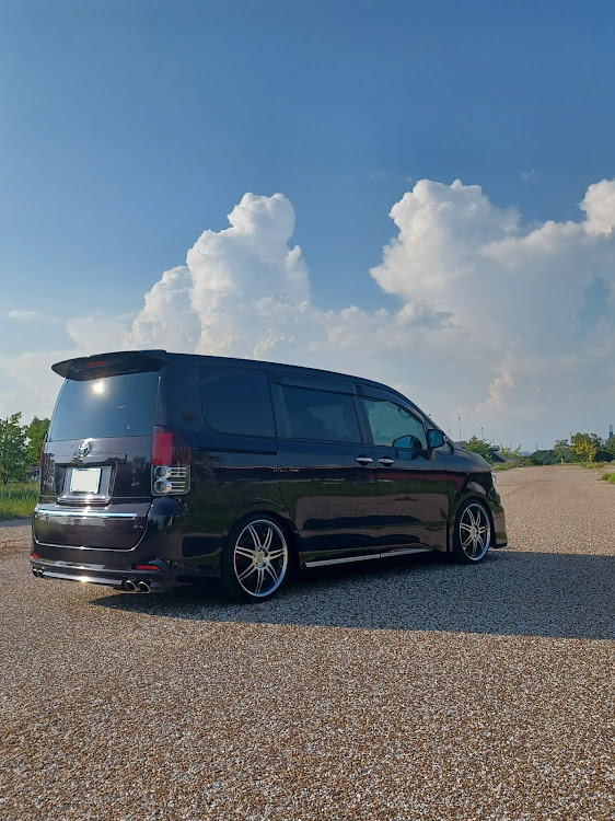 ヴォクシーのworkwheels・WORK VARIANZA T1S・夏の思い出・夏っぽい写真展・お盆休み最終日に関するカスタム事例の投稿画像1枚目