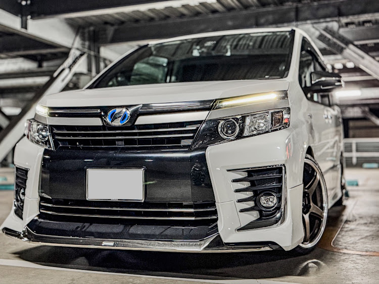 ヴォクシーのiPhone15pro・立体駐車場撮影・トランクオーディオ・workwheels・確定申告に関するカスタム事例の投稿画像2枚目