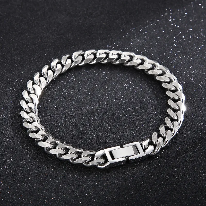Title 5, Bracelet en acier titane avec chaîne cubaine et...