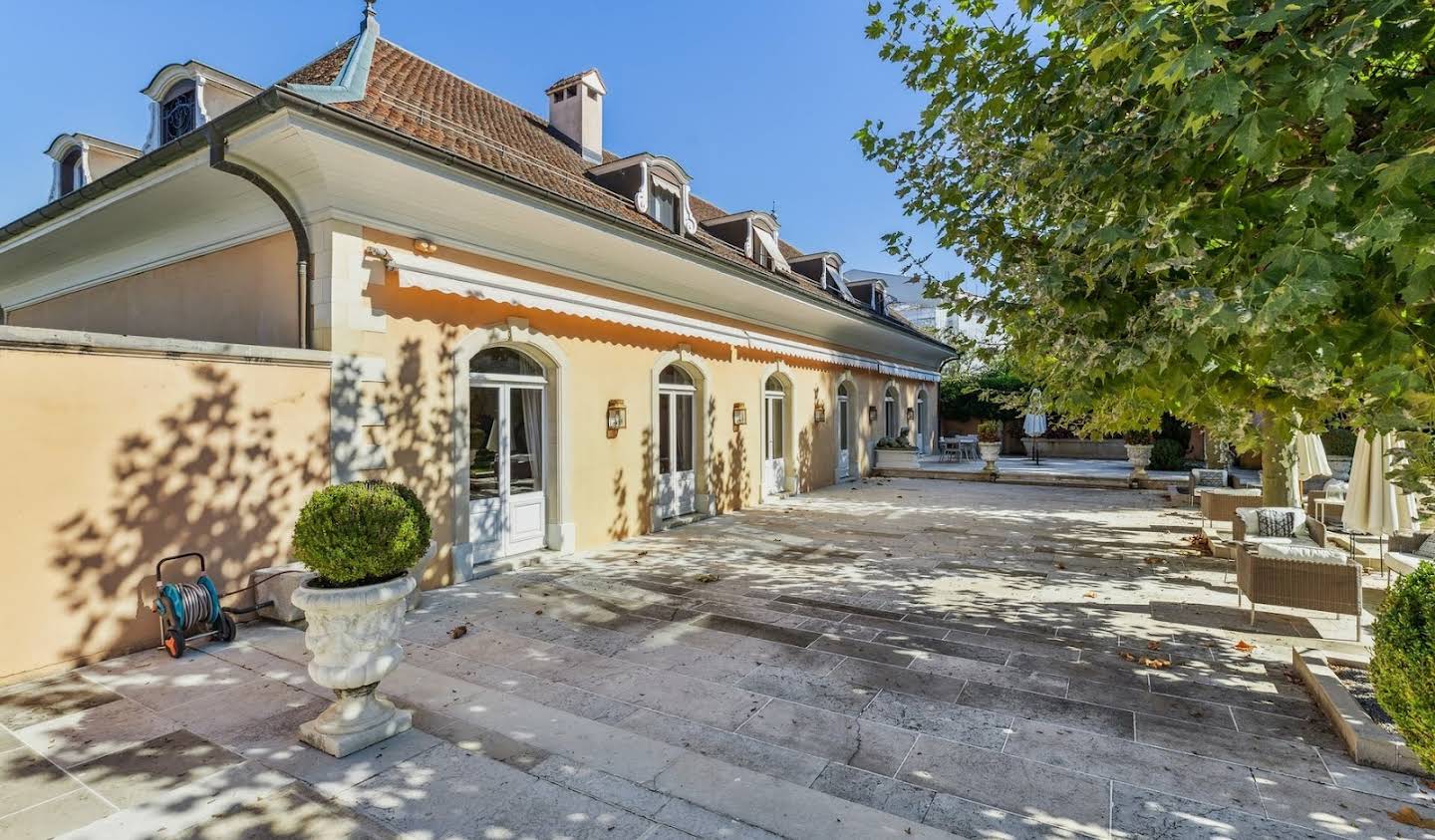 House with garden and terrace Pregny-Chambésy